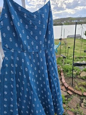 Old Navy Teal Blue Sleeveless Midi Dress with White Print